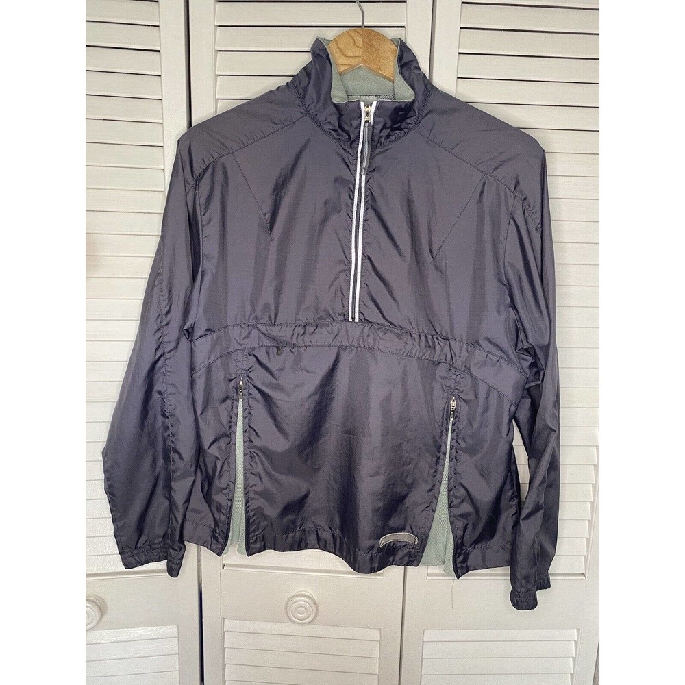 nike half zip pullover windbreaker with front pouch. Size Small